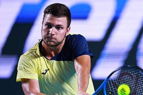 Kecmanovic quật ngã Zverev sau màn rượt đuổi kịch tính tại Acapulco Open