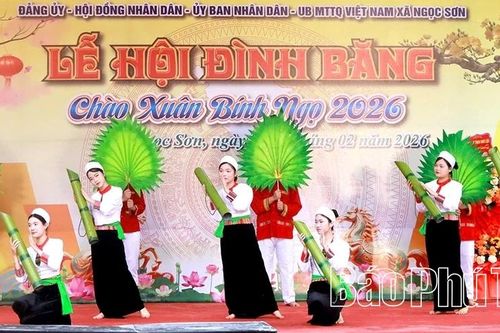 Đặc sắc lễ hội Đình Băng