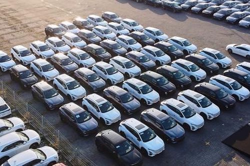 Thông tư mới siết điều kiện nhập khẩu ô tô đã qua sử dụng theo hạn ngạch thuế quan