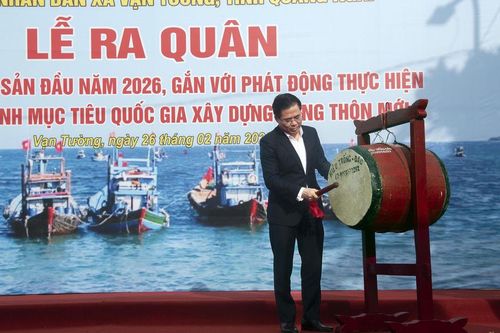 Quảng Ngãi: Lễ ra quân đánh bắt hải sản đầu năm - Nét đẹp truyền thống của người dân ven biển xã Vạn Tường