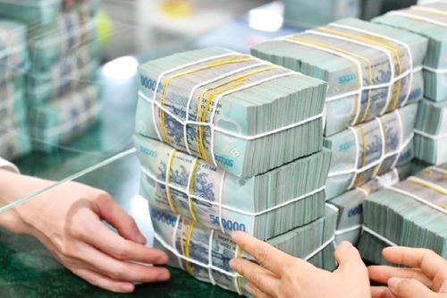 'Cuộc chơi' lãi suất: Ai giữ được dòng tiền?