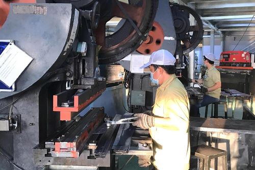 Gần 96% công nhân trở lại nhà máy sau Tết