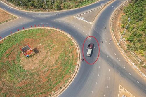 Cảnh báo mất ATGT trên tuyến đường nghìn tỷ ở Đắk Lắk