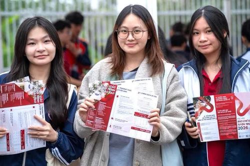Toàn cảnh quy đổi điểm IELTS xét tuyển đại học 2026: Xu hướng thắt chặt và phân hóa