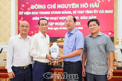 Lãnh đạo tỉnh Cà Mau thăm, chúc Tết doanh nghiệp thủy sản đầu năm Bính Ngọ 2026