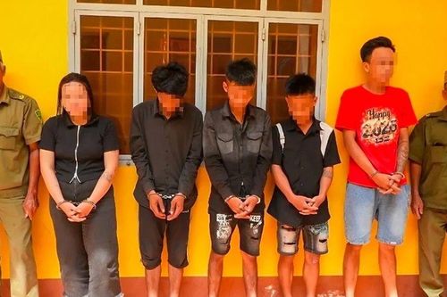 Bắt quả tang nhóm đối tượng đang 'phê đá'