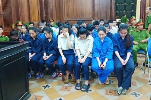Băng nhóm giả danh nhân viên ngân hàng chiếm đoạt 24 tỷ đồng