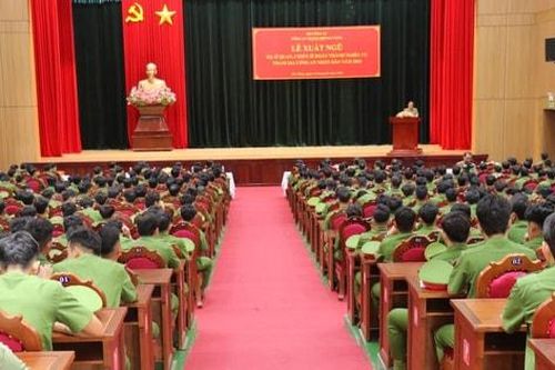 Đà Nẵng: 492 chiến sĩ nghĩa vụ Công an nhân dân xuất ngũ
