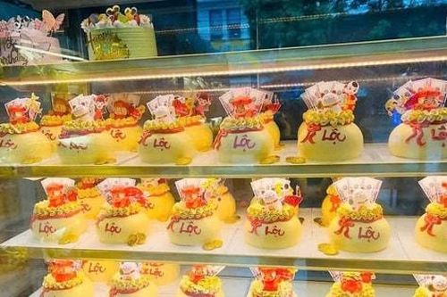 Bánh túi tiền, mâm tam sên online hút khách dịp vía Thần Tài