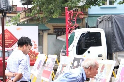 Triển lãm ảnh 'Chùa Bối Khê - Những giá trị di sản vô giá'