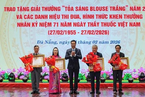 'Tỏa sáng Blouse trắng' 2026: Tôn vinh những cống hiến thầm lặng
