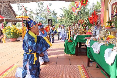 Làng nghề thức giấc Mùa Xuân