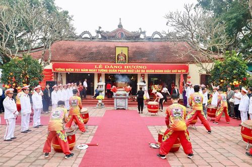 Trang trọng lễ dâng hương tưởng niệm 751 năm ngày Tướng quân Phạm Ngũ Lão ra quân đánh giặc giữ nước