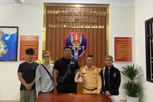 Những bạn trẻ làm việc tốt