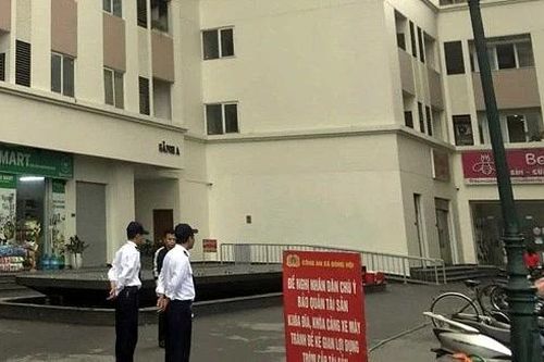 Nam sinh lớp 9 ở Hà Nội rơi từ tầng cao chung cư xuống đất tử vong