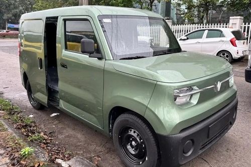 Lô xe điện VinFast EC Van cửa lùa bên hông đầu tiên xuất hiện tại Việt Nam