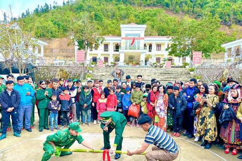 Ngày hội lớn của tình quân dân nơi tuyến đầu Tổ quốc