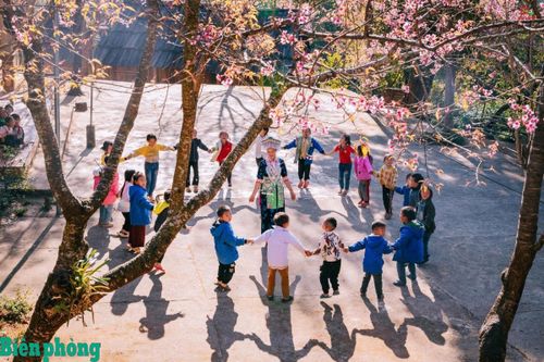 Giữ cho bản làng biên giới luôn bình yên