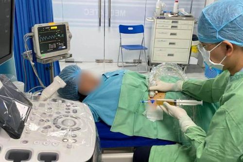 Bác sĩ Trần Văn Thụ - Người 'giải mã' những ẩn số dưới lớp phim đen trắng