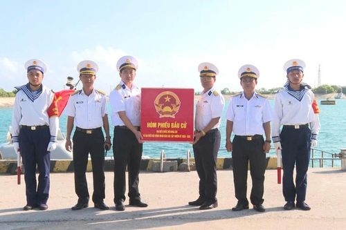 Quân dân đặc khu Trường Sa sẵn sàng cho ngày bầu cử sớm