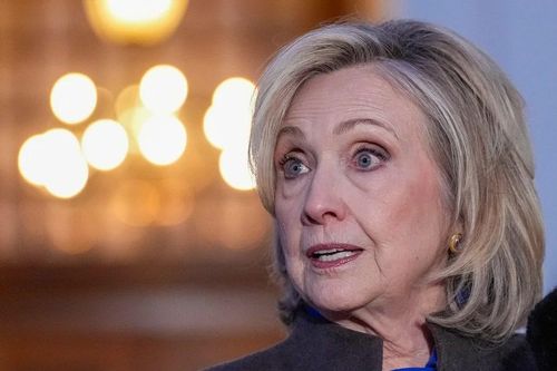 Cựu Ngoại trưởng Hillary Clinton bị các nghị sĩ Quốc hội Mỹ chất vấn hơn 6 giờ đồng hồ