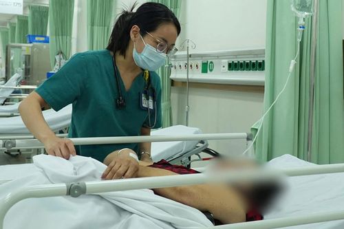 6 người nhập viện nghi ngộ độc sau khi ăn bánh mì cùng một cơ sở tại TPHCM