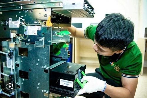 Truy tố một kỹ thuật viên chiếm đoạt 600 triệu đồng của ngân hàng để đánh bạc