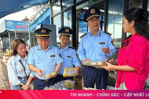 Lành mạnh thị trường để giữ chân du khách mùa lễ hội xuân