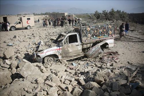 Nga, Trung Quốc, Iran kêu gọi Afghanistan và Pakistan ngừng đối đầu