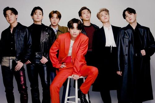 Từ livestream say xỉn của Jungkook đến phát ngôn cũ của RM: Áp lực nào đang bao trùm BTS?
