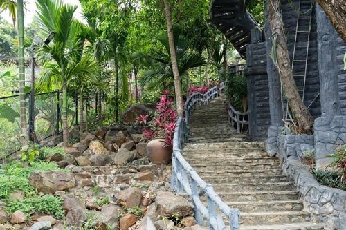 Choáng trước cơ ngơi rộng 8.000m2 của nữ NSND trẻ nhất Việt Nam