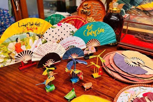 Nét đẹp làng nghề quạt Chàng Sơn