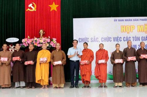 Phường Tịnh Biên họp mặt chức sắc, chức việc tôn giáo và trí thức tiêu biểu