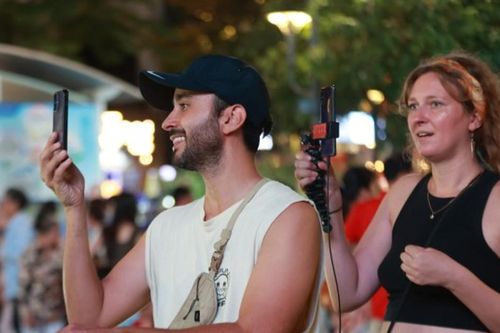 Việt Nam qua mắt khách Australia: 10 nét văn hóa bản địa gây bất ngờ nhất