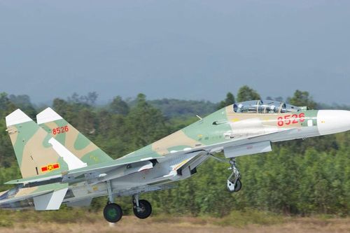 Trung đoàn 925 tổ chức ban bay huấn luyện đầu xuân