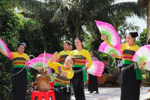 Nhịp nhàng điệu múa đại ngàn Lâm Đồng