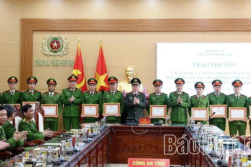 Khen thưởng đột xuất lực lượng phá án trong 48 giờ