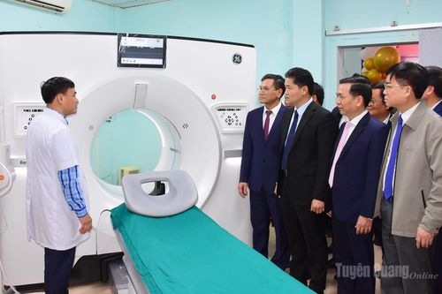 Kỷ niệm ngày thầy thuốc Việt Nam 27-2: Chuyển từ chữa bệnh sang phòng bệnh