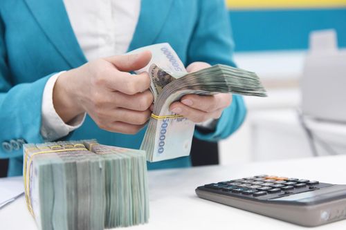 Khuyến cáo người tiêu dùng về tình trạng gọi điện quấy rối, đe dọa trong quá trình thu hồi nợ tài chính tiêu dùng