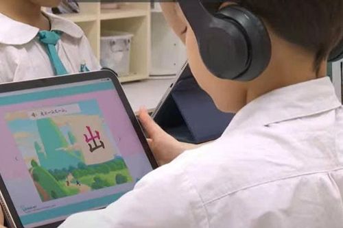 Singapore nghiên cứu toàn diện tác động của AI tới quá trình học tập của học sinh