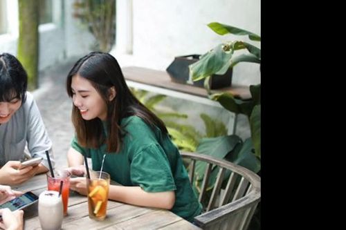 Sóng data dâng cao, thoại truyền thống lùi nhịp tăng trưởng
