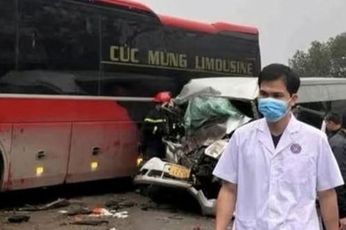 Tai nạn giữa 2 xe khách trên Quốc lộ 1 làm một người chết, 5 người bị thương