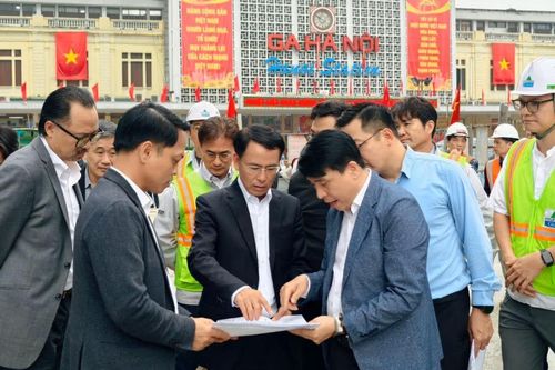 Khẩn trương thu gọn rào chắn dự án metro Nhổn - ga Hà Nội
