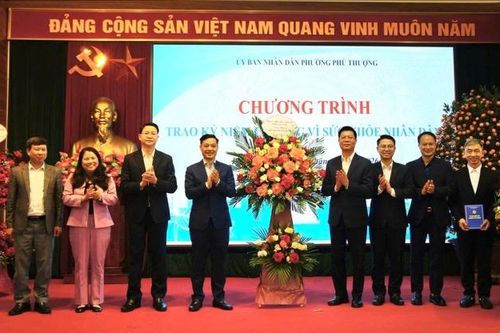 Phường Phú Thượng kỷ niệm Ngày Thầy thuốc Việt Nam
