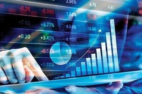 Ủy ban Chứng khoán Nhà nước: Ấn định 3 mốc thời gian rà soát tư cách đại chúng, loạt doanh nghiệp tỷ USD vào tầm ngắm