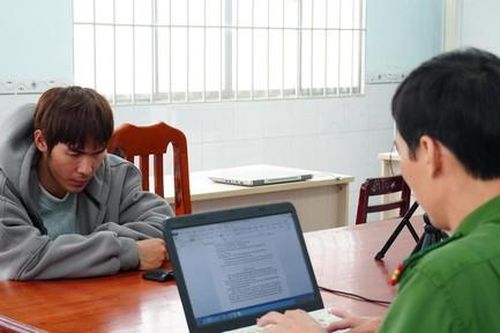Bắt đối tượng thực hiện 3 vụ cướp giật dây chuyền của phụ nữ trong một tháng