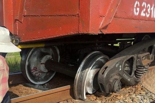 Đường sắt Bắc - Nam thông tuyến trở lại sau sự cố trật bánh tại Đà Nẵng