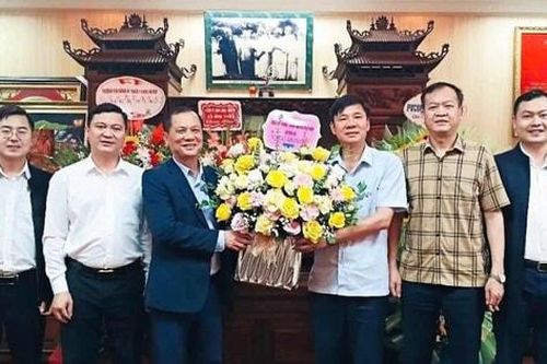 Hòa Xá, Ứng Thiên: Chúc mừng Bệnh viện Đa khoa Vân Đình và Trạm Y tế xã