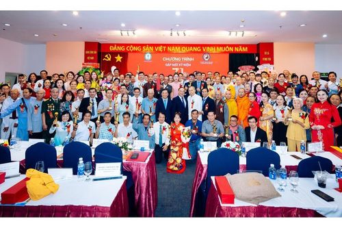 Tri ân 200 thầy thuốc, lương y nhân ngày Thầy thuốc Việt Nam