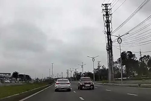 Người dân gửi clip đến VNeTraffic, tài xế đi ngược chiều bị phạt 19 triệu đồng